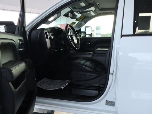 Used 2017 GMC Sierra 3500 Denali w/ Duramax Plus Package image 14