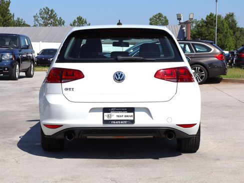 Used 2016 Volkswagen GTI SE FWD image 6