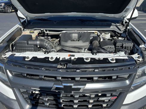 Used 2018 Chevrolet Colorado ZR2 w/ LPO, Premium Interior Package AWD/4WD image 29