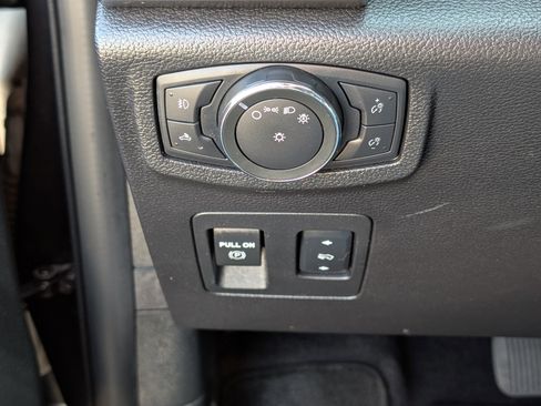 Used 2016 Ford F150 XLT w/ Equipment Group 302A Luxury image 20