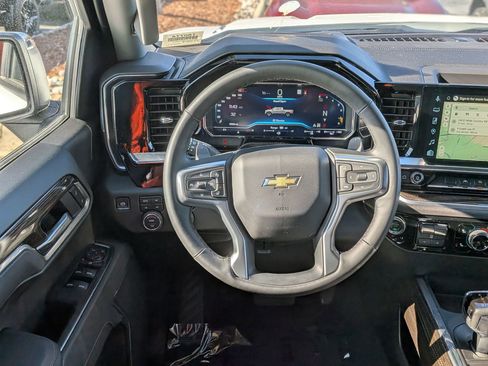 Certified 2025 Chevrolet Silverado 1500 LT w/ Z71 Off-Road Package image 20