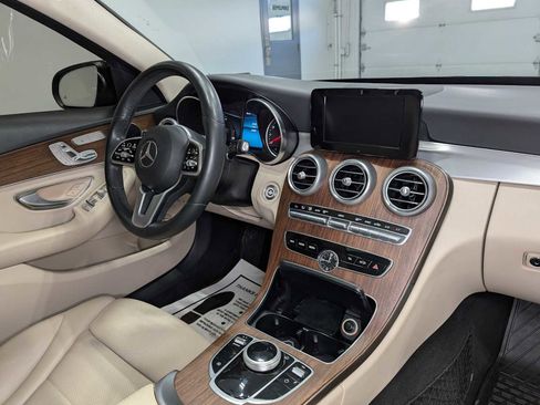 Certified 2019 Mercedes-Benz C 300 4MATIC Sedan image 39