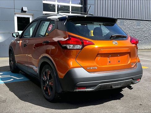 Used 2019 Nissan Kicks SV FWD image 6