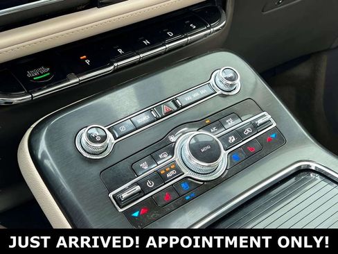 Used 2022 Lincoln Nautilus Reserve FWD image 26
