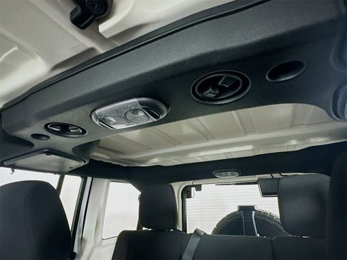 Used 2015 Jeep Wrangler Unlimited Sport w/ Quick Order Package 24S image 21