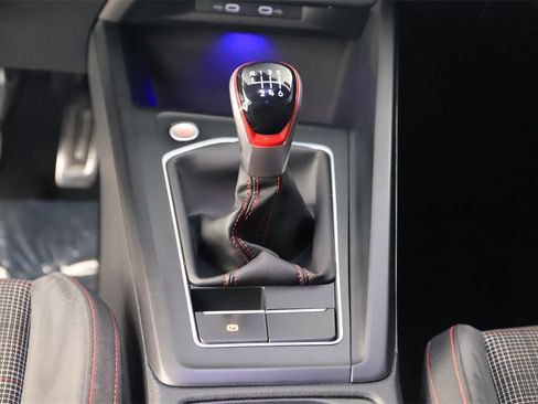 Used 2022 Volkswagen GTI S image 21