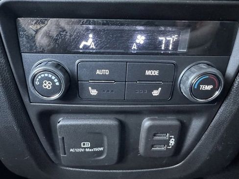 Used 2022 Buick Enclave Premium image 25