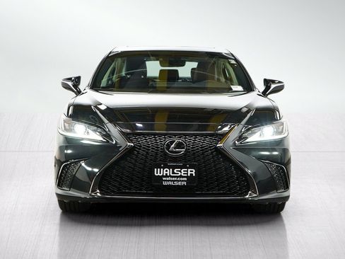 Used 2025 Lexus ES 300h FWD image 9