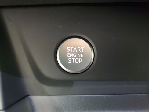 Used 2019 Audi Q3 2.0T Premium Plus image 21