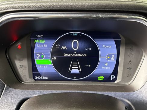 Used 2022 Chevrolet Bolt EUV Premier image 15