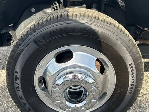 Used 2025 Ford F350 XLT AWD/4WD image 7