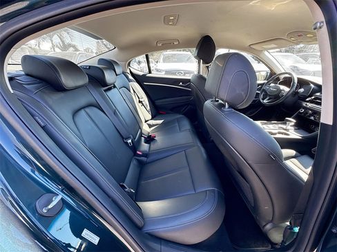 Used 2025 Genesis G70 2.5T image 28