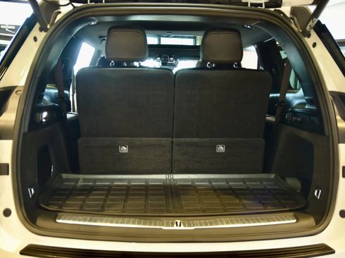 Used 2023 Jeep Grand Cherokee L Overland AWD/4WD image 24