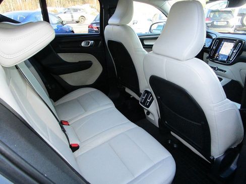 Used 2020 Volvo XC40 T5 Inscription w/ Protection Package Premier image 13