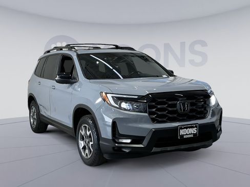 Used 2023 Honda Passport TrailSport image 18