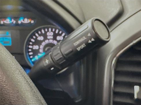 Used 2015 Ford F150 XLT w/ XTR Package image 17