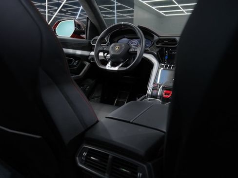 Used 2021 Lamborghini Urus image 49