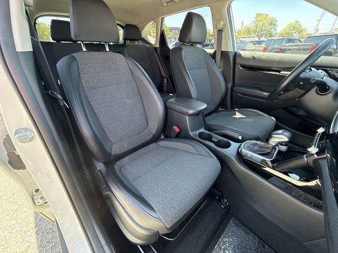 Used 2025 Kia Seltos S image 25