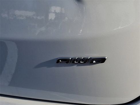 Used 2021 Ford Edge SEL w/ Convenience Package image 30