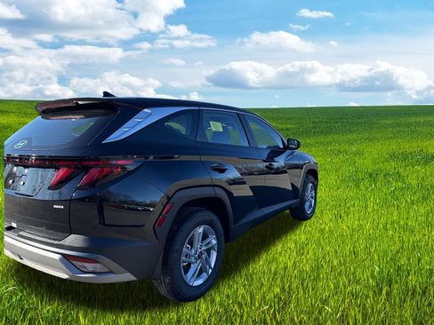 Used 2026 Hyundai Tucson SE image 8