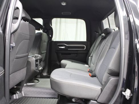 Used 2024 RAM 2500 Big Horn w/ Night Edition AWD/4WD image 16