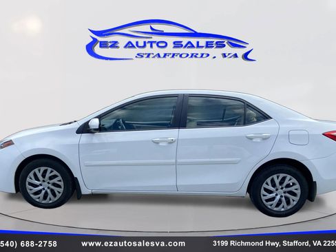 Used 2018 Toyota Corolla LE FWD image 8