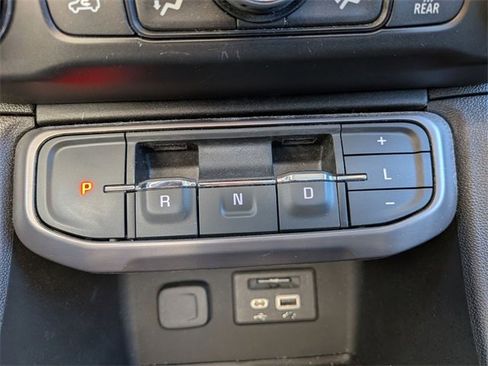 Used 2023 GMC Acadia AT4 w/ Technology Package image 16