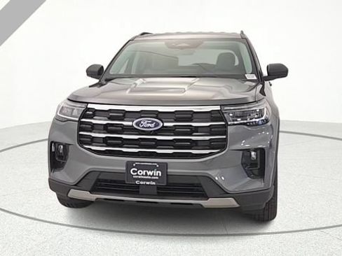 New 2026 Ford Explorer Active w/ Active Comfort Package AWD/4WD image 2