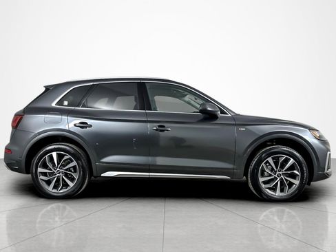 Used 2023 Audi Q5 2.0T Premium Plus w/ Premium Plus Package AWD/4WD image 6