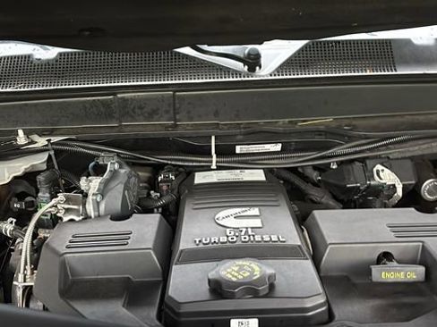 Used 2021 RAM 2500 Laramie w/ Night Edition AWD/4WD image 36