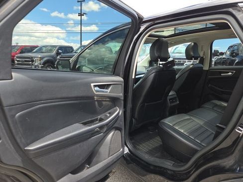 Used 2018 Ford Edge SEL w/ Equipment Group 201A AWD/4WD image 11