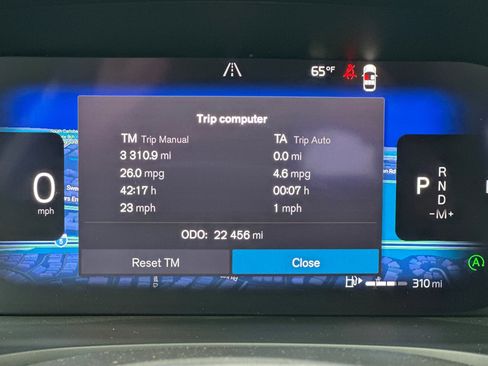 Certified 2025 Volvo S60 B5 Core FWD image 30