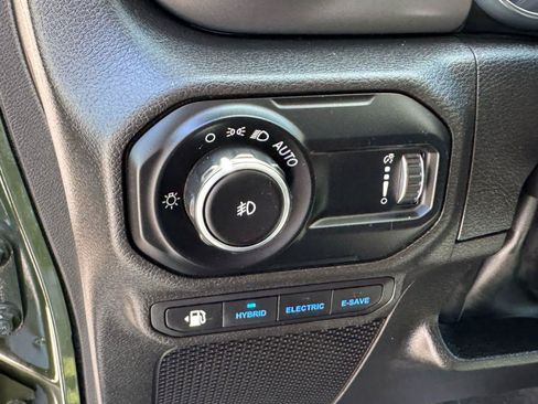 Used 2023 Jeep Wrangler Unlimited Rubicon 4xe AWD/4WD image 27