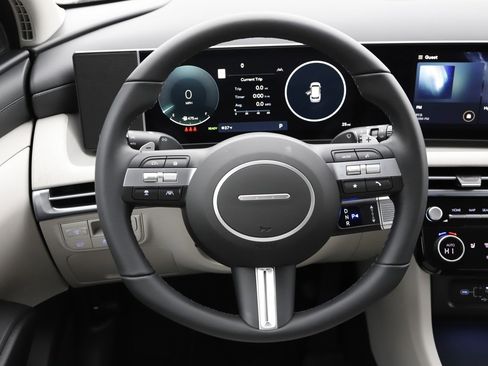 New 2026 Hyundai Tucson SEL image 17