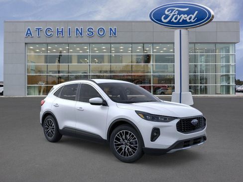 New 2026 Ford Escape SE w/ PHEV Premium Package image 7