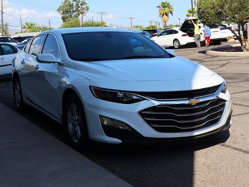 Used 2020 Chevrolet Malibu LS FWD image 14