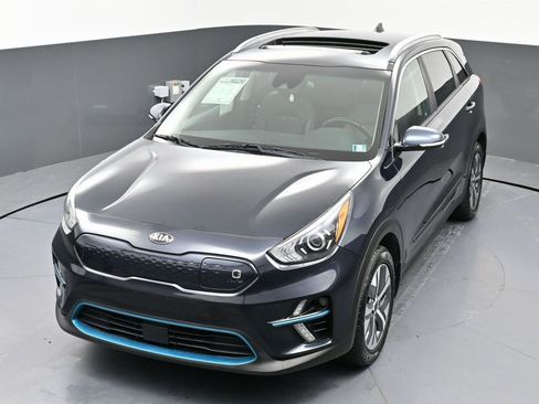 Used 2020 Kia Niro EX Premium image 45