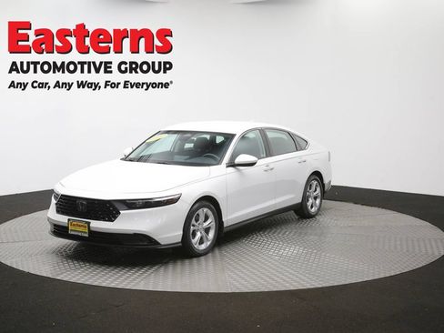 Used 2023 Honda Accord LX image 55