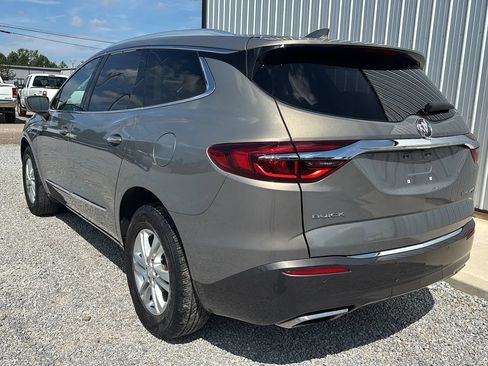 Used 2018 Buick Enclave Essence AWD/4WD image 3