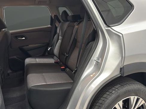 Used 2022 Nissan Rogue SV AWD/4WD image 24
