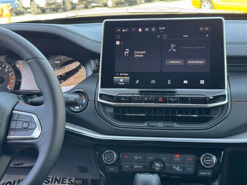 New 2026 Jeep Compass Trailhawk image 18