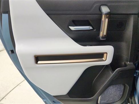 Used 2024 GMC Hummer EV 3X w/ Omega Edition image 31