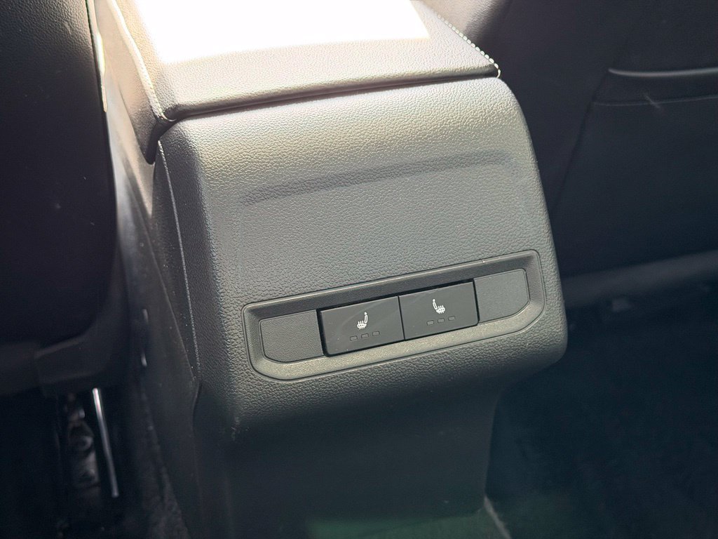 Used 2023 Volkswagen Jetta SEL FWD image 25