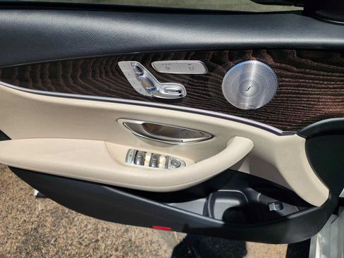 Used 2019 Mercedes-Benz E 300 w/ Premium 1 Package image 29