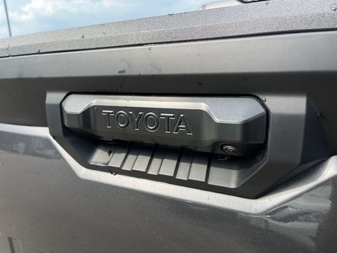 Used 2025 Toyota Tundra SR5 AWD/4WD image 43