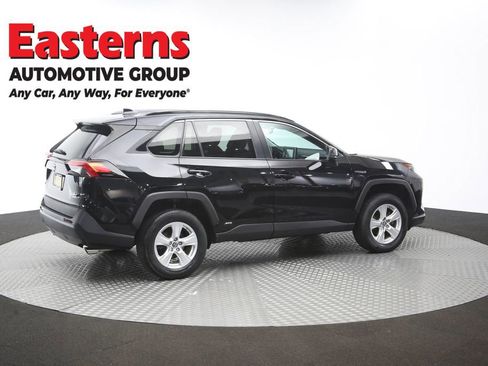 Used 2020 Toyota RAV4 LE AWD/4WD image 41