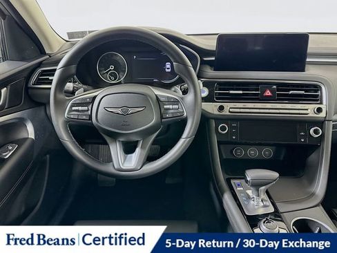 Used 2025 Genesis G70 2.5T image 24