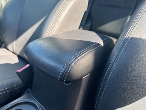 Used 2016 Subaru Forester 2.5i Touring w/ Popular Package #2 image 19