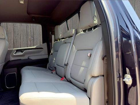Used 2025 GMC Sierra 1500 SLT w/ SLT Premium Plus Package AWD/4WD image 21
