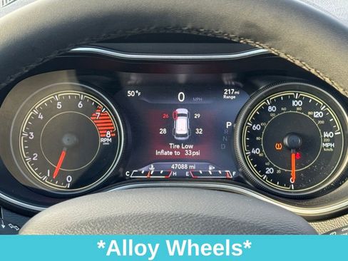 Used 2021 Jeep Cherokee Limited w/ Mopar Interior Package image 29